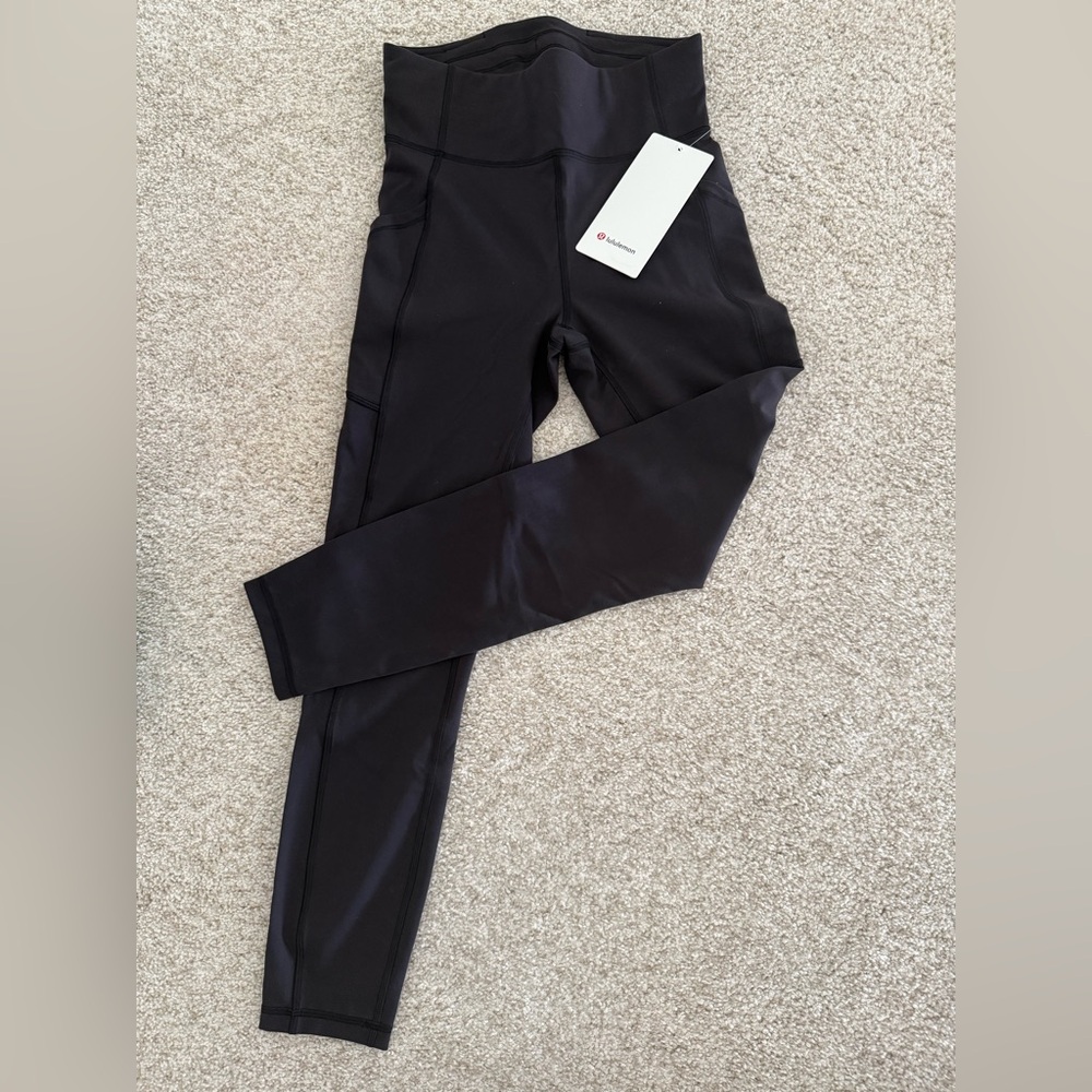 Lulu Lemon Invigorate HR 25” size 6 NEW